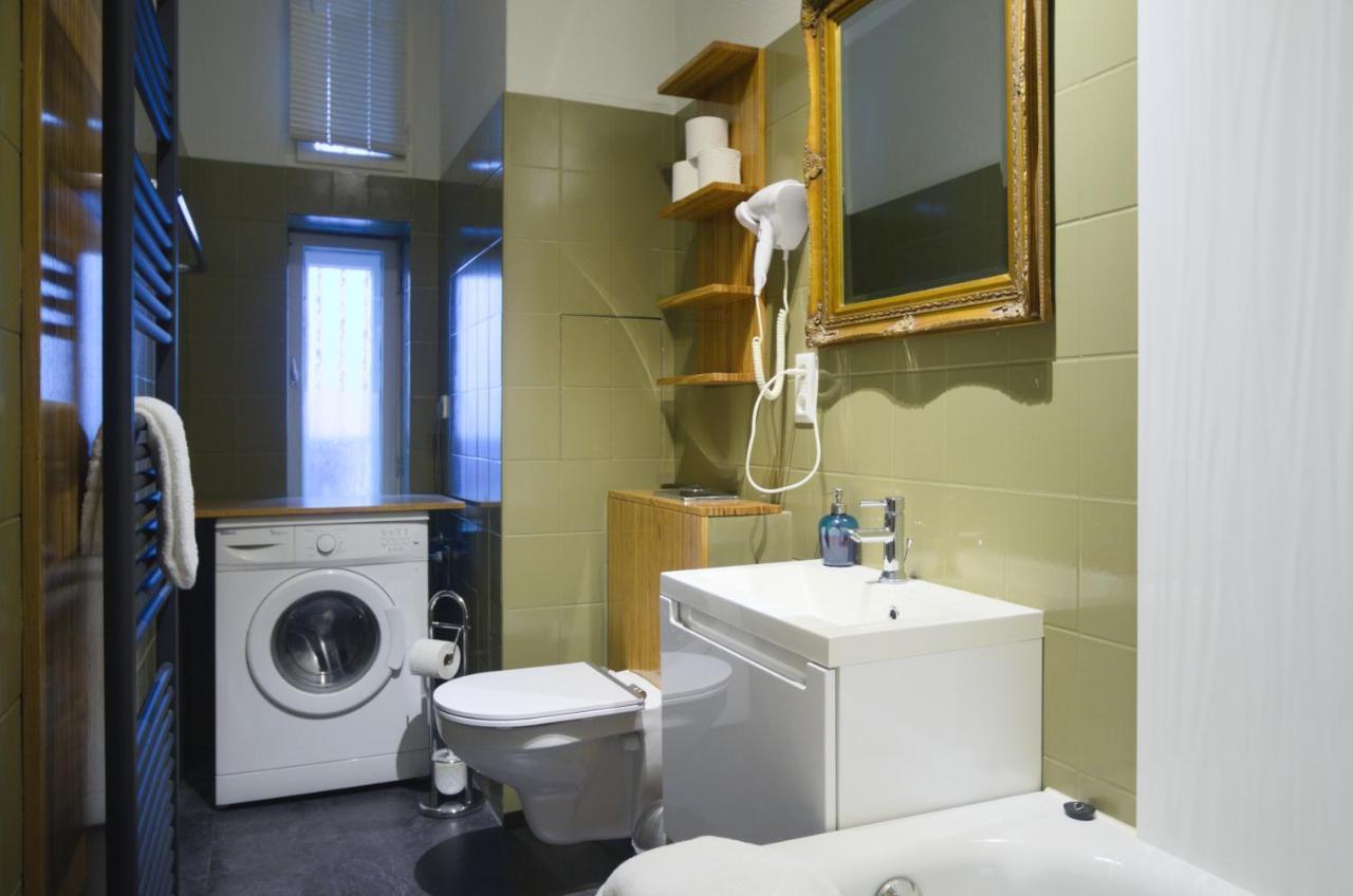 Altbauwohnung Mit 3 Baedern Berlin Ngoại thất bức ảnh